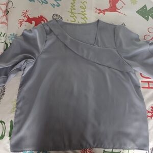 Elegant Women's Grayish Blue Top Size Medium No Tags Om Size